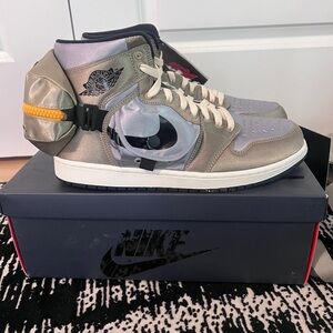 BNIB Nike Air Jordan 1 Utility Neutral Olive / Taxi Sneakers with Classic Men’s